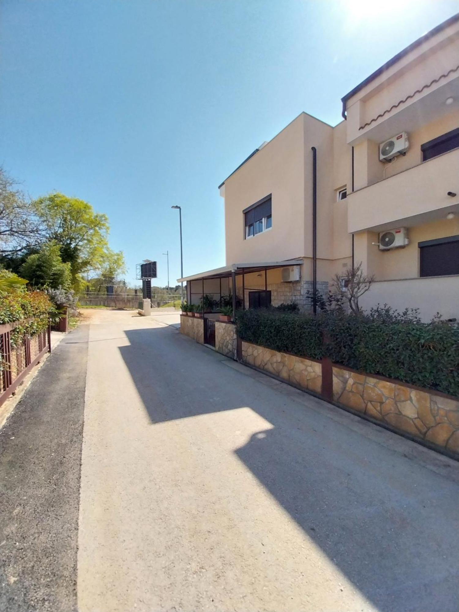 Apartment Mara Πόρετς Εξωτερικό φωτογραφία
