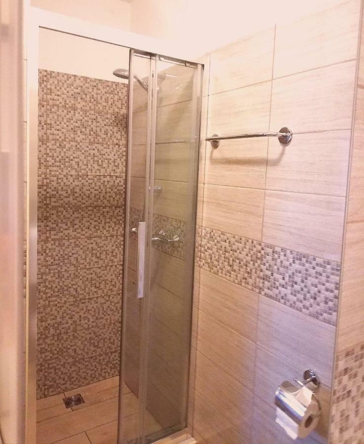 Apartment Mara Πόρετς Εξωτερικό φωτογραφία