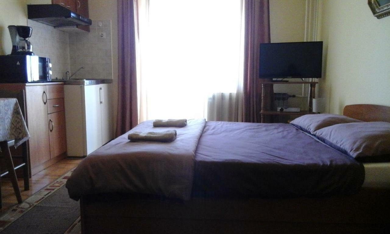 Apartment Mara Πόρετς Εξωτερικό φωτογραφία